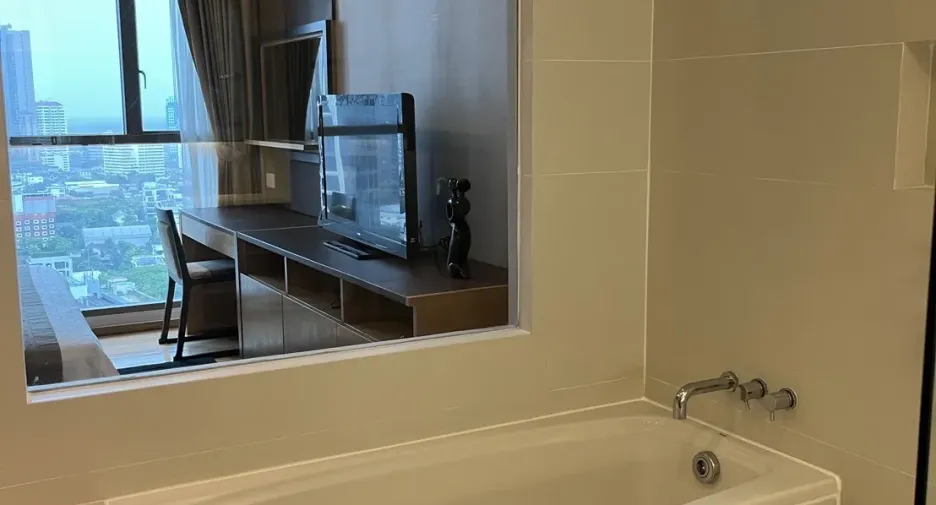 For rent 1 bed condo in Khlong Toei, Bangkok