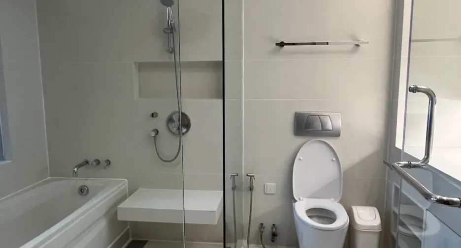 For rent 1 bed condo in Khlong Toei, Bangkok