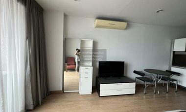 Wohnung zur Miete mit 1 Zimmer in Bang Rak, Bangkok