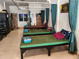 À vendre 1 chambre local commercial à Bang Lamung, Chonburi