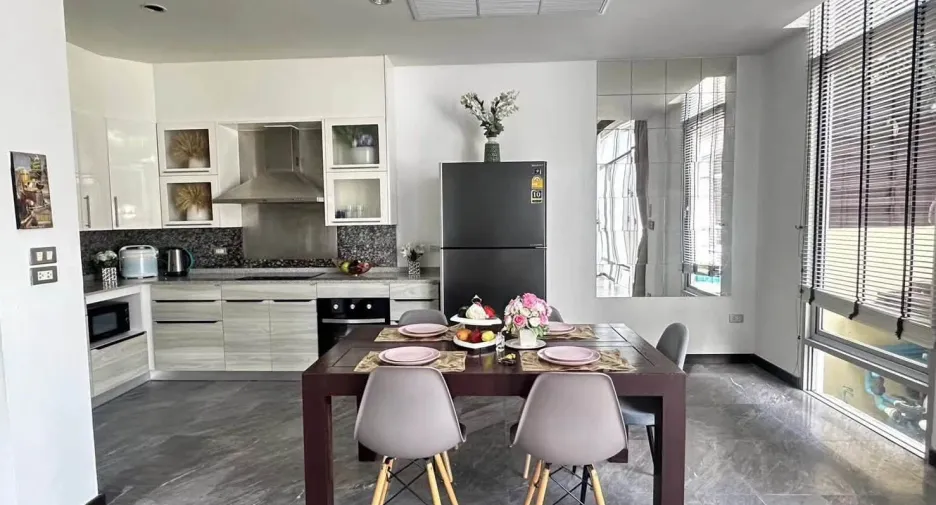 À vendre 4 chambres villa à Jomtien, Pattaya