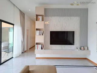 Villa en venta de 4 habitaciones en Bang Lamung, Chonburi