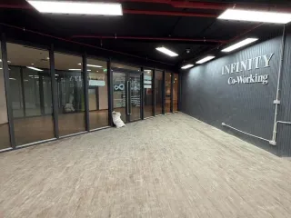 Gewerbefläche zur Miete in Huai Khwang, Bangkok