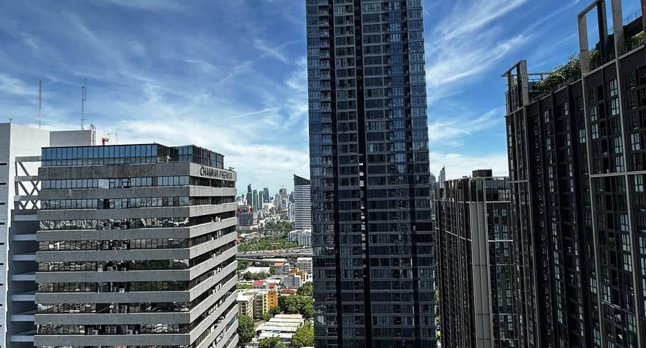 For sale and for rent 1 bed condo in Huai Khwang, Bangkok