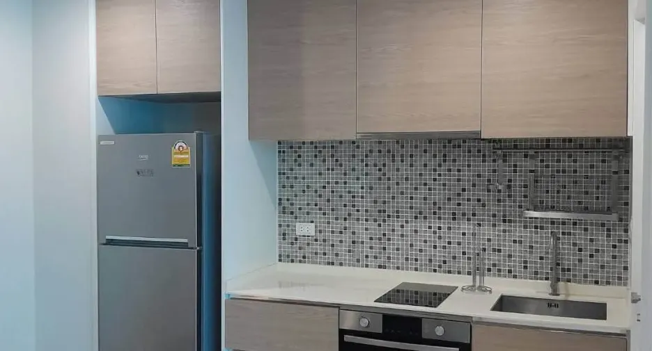 For rent 1 bed condo in Watthana, Bangkok