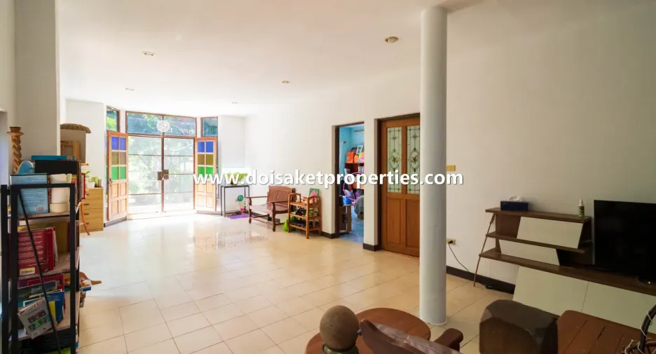 Haus zum Kauf mit 5 Zimmer in Doi Saket, Chiang Mai
