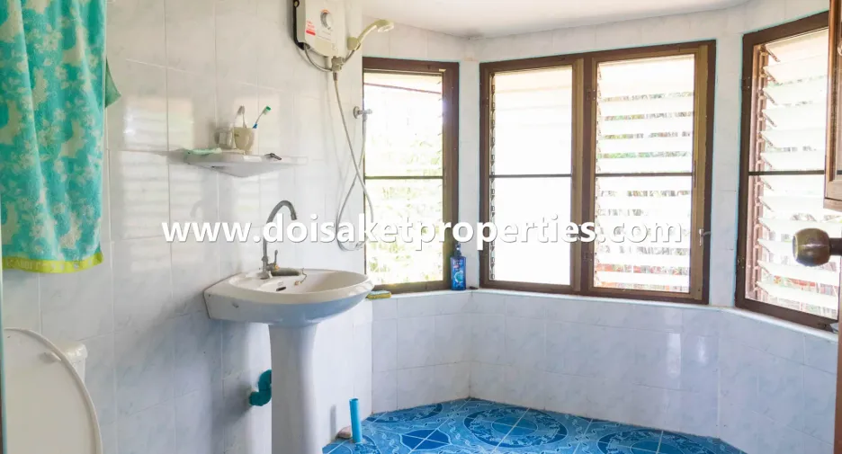 Haus zum Kauf mit 5 Zimmer in Doi Saket, Chiang Mai