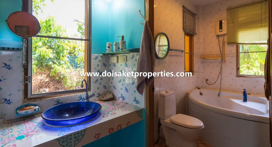 Haus zum Kauf mit 5 Zimmer in Doi Saket, Chiang Mai