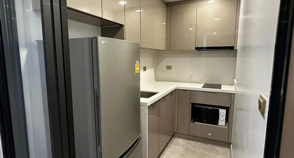 For rent 1 bed condo in Huai Khwang, Bangkok