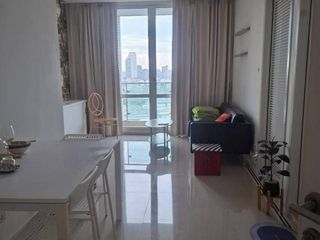 For rent 2 bedrooms condo in Huai Khwang, Bangkok