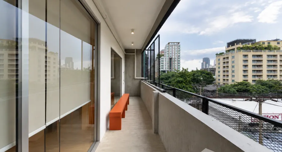 For rent 3 bedrooms office in Watthana, Bangkok