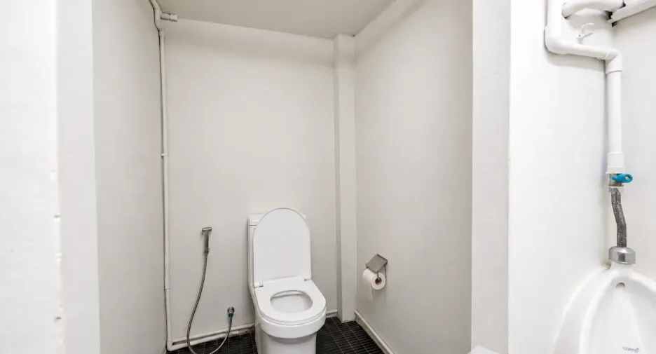 For rent 3 bedrooms office in Watthana, Bangkok