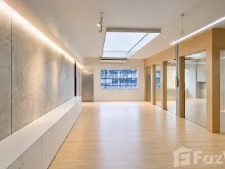 For rent 3 bedrooms office in Watthana, Bangkok
