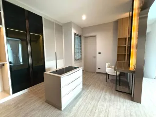 For rent 4 bedrooms house in Bang Phli, Samut Prakan
