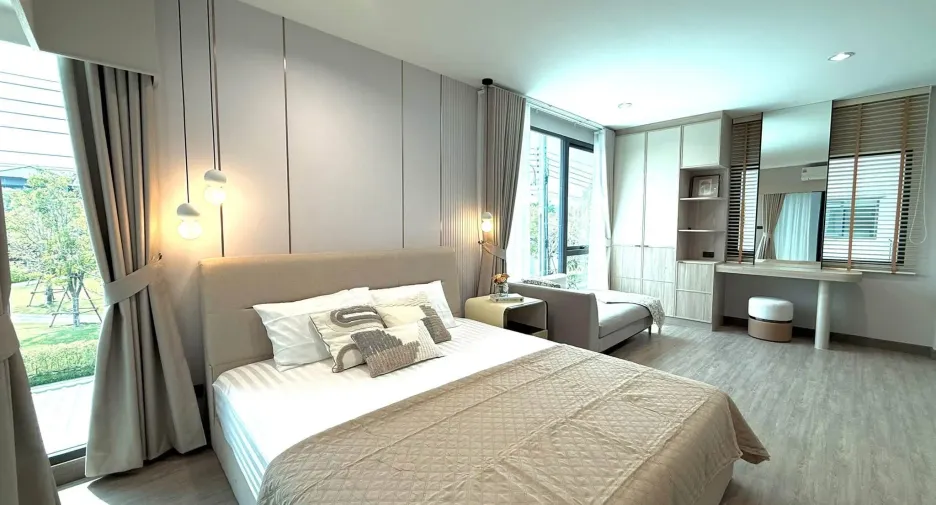 For rent 4 bedrooms house in Bang Phli, Samut Prakan
