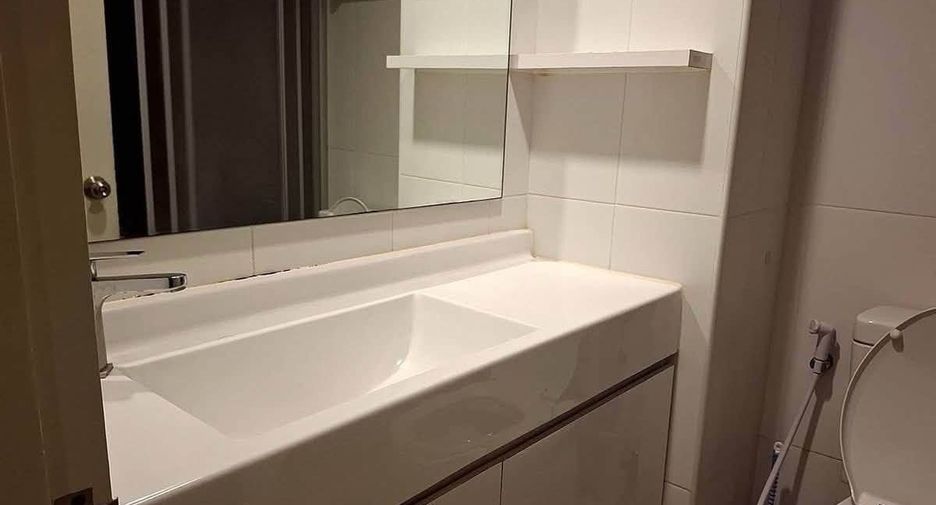 Wohnung zur Miete mit 2 Zimmer in Huai Khwang, Bangkok
