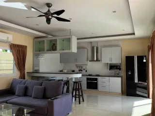 For rent 2 bedrooms villa in Mueang Phuket, Phuket