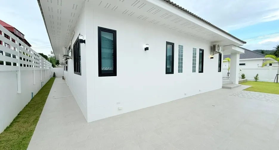 À vendre 3 chambres villa à Pran Buri, Prachuap Khiri Khan