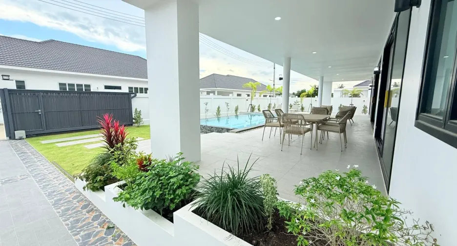 À vendre 3 chambres villa à Pran Buri, Prachuap Khiri Khan