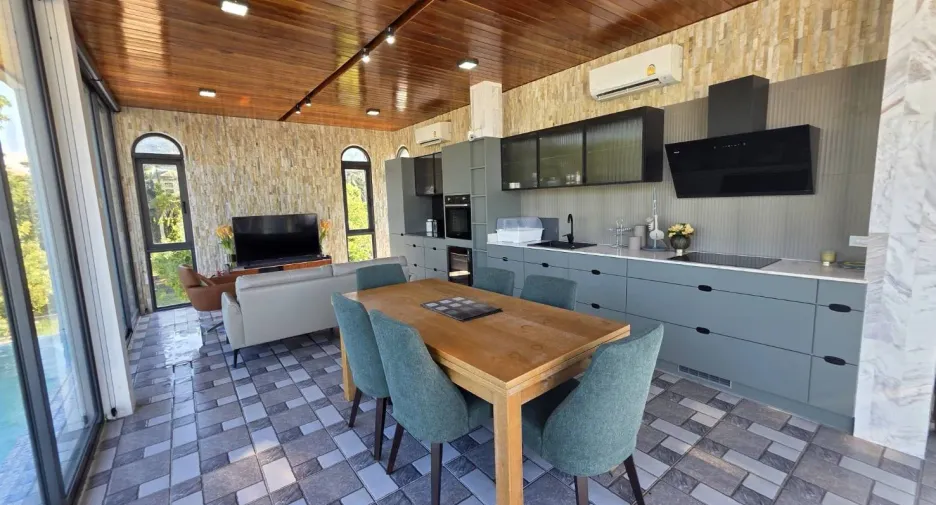For sale 4 bedrooms villa in Pran Buri, Prachuap Khiri Khan