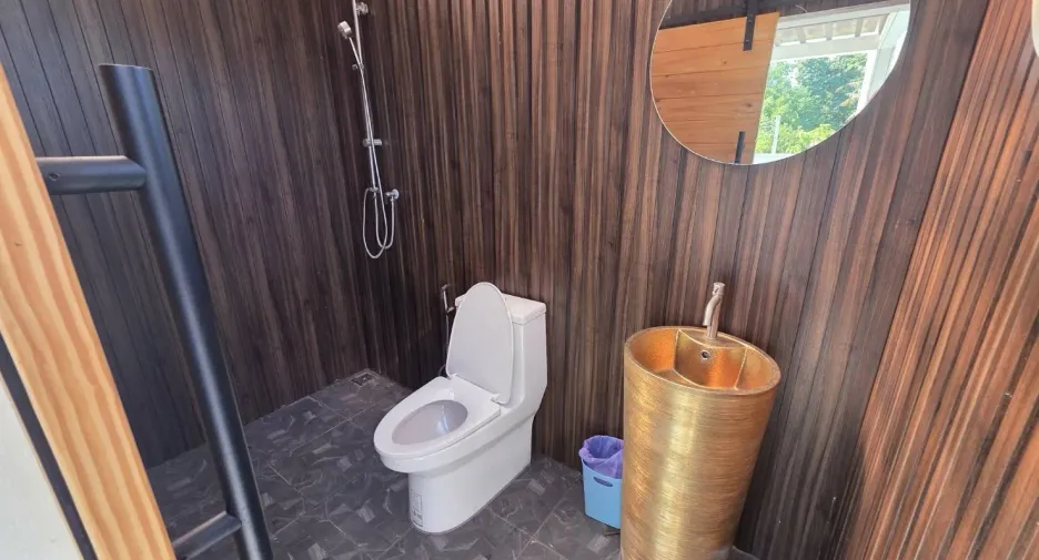 For sale 4 bedrooms villa in Pran Buri, Prachuap Khiri Khan
