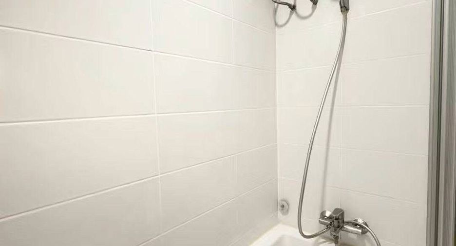 Condo en alquiler de 1 habitaciones en Huai Khwang, Bangkok