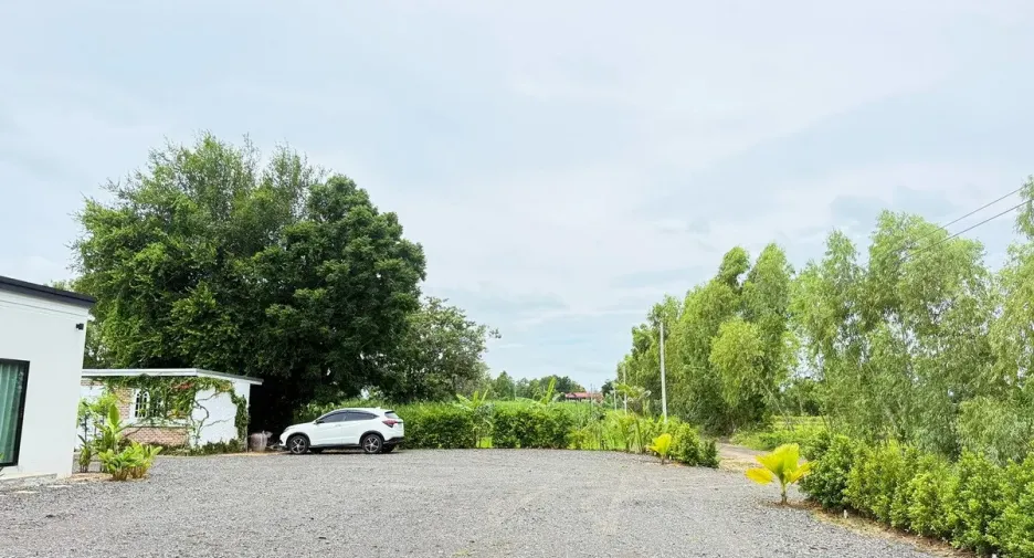 For sale 3 bedrooms villa in Prasat, Surin