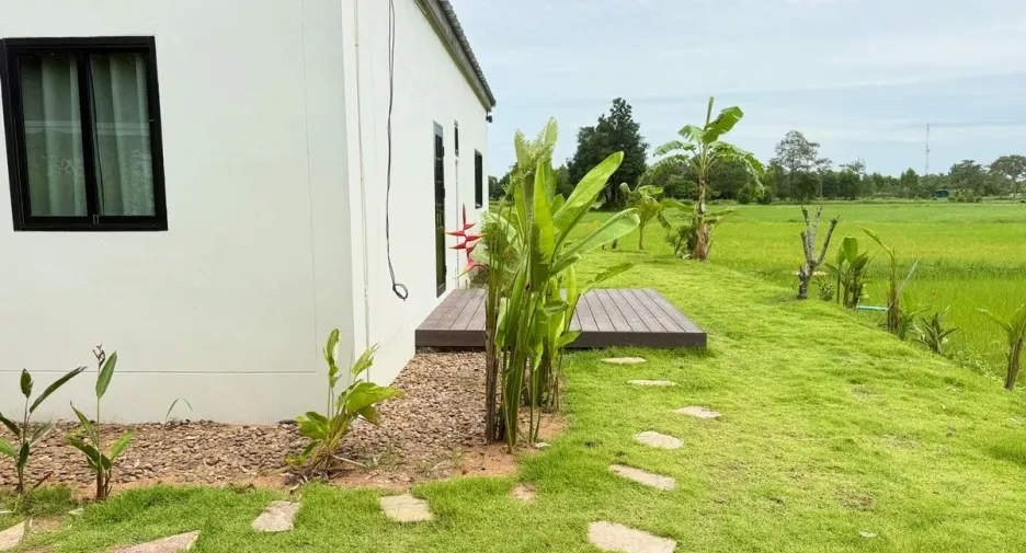 For sale 3 bedrooms villa in Prasat, Surin