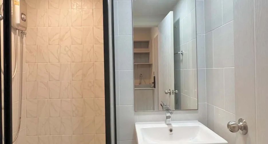 À louer 1 chambre condo à Khlong Luang, Pathum Thani