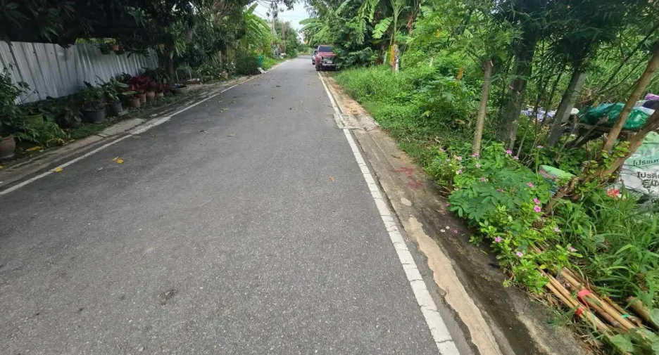 À vendre terrain à Bang Bua Thong, Nonthaburi