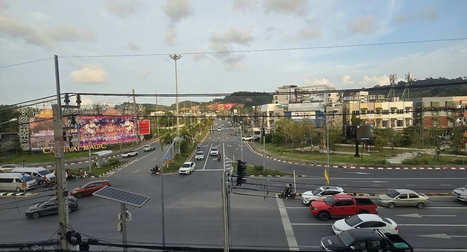 For rent 3 bedrooms retail Space in Thalang, Phuket