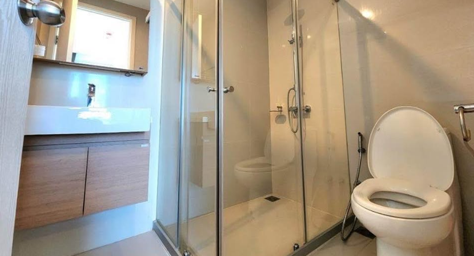 Продажа 2 спальни кондо в Банг Суе, Бангкок
