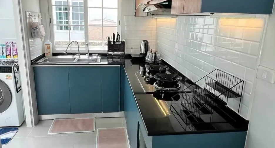 Casa en alquiler de 4 habitaciones en Prawet, Bangkok