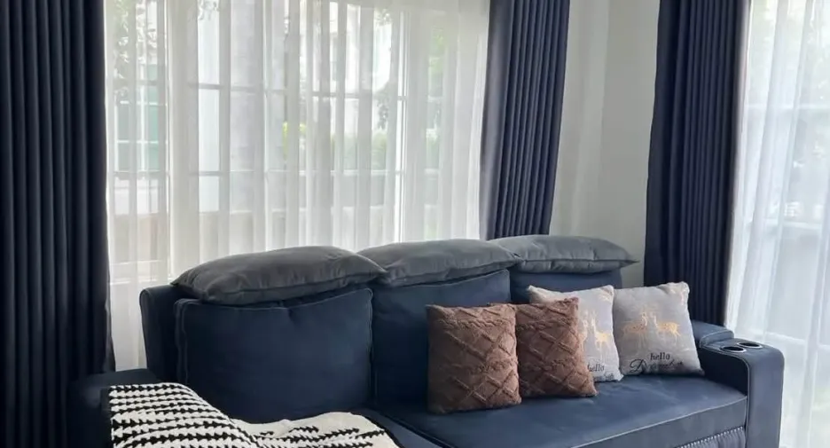 Casa en alquiler de 4 habitaciones en Prawet, Bangkok