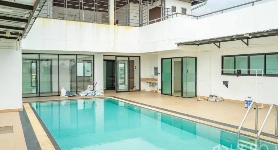For rent 9 ベッドルーム office in Prawet, Bangkok
