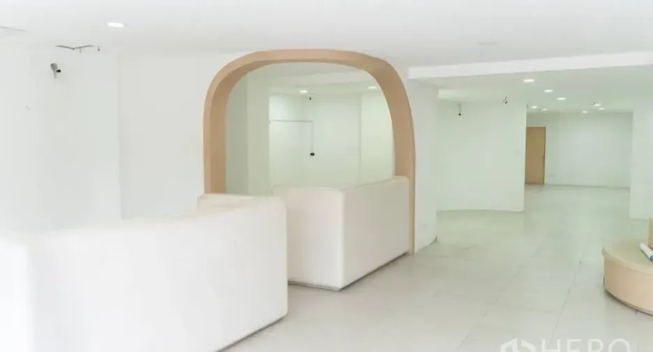 For rent 9 ベッドルーム office in Prawet, Bangkok
