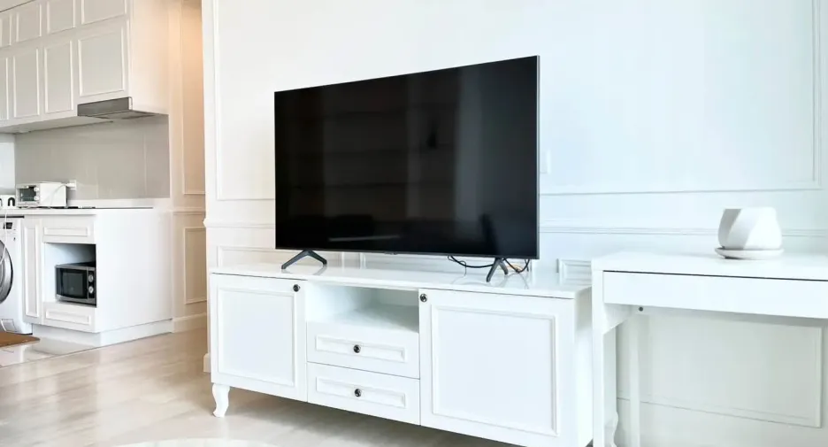 For rent 2 bedrooms condo in Pathum Wan, Bangkok