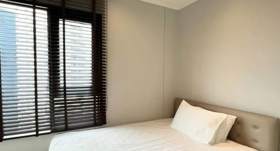 For rent 2 bedrooms condo in Pathum Wan, Bangkok