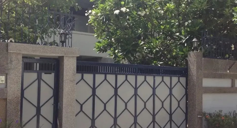 For rent 1 bed house in Watthana, Bangkok