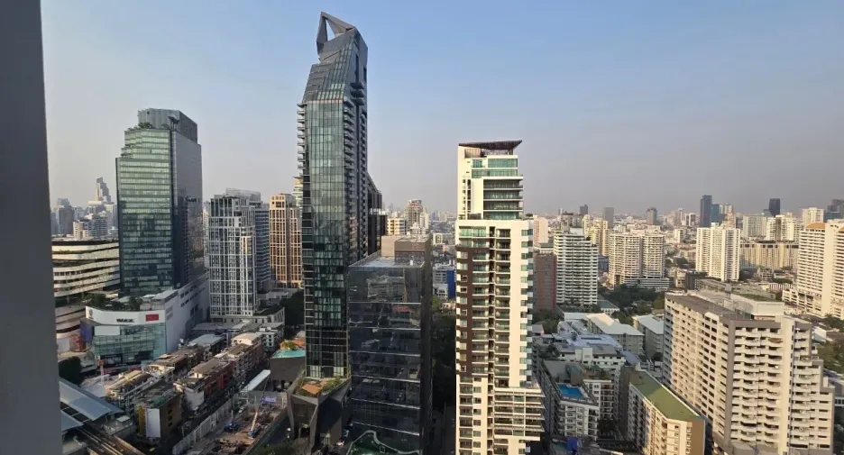 For rent 1 bed condo in Khlong Toei, Bangkok