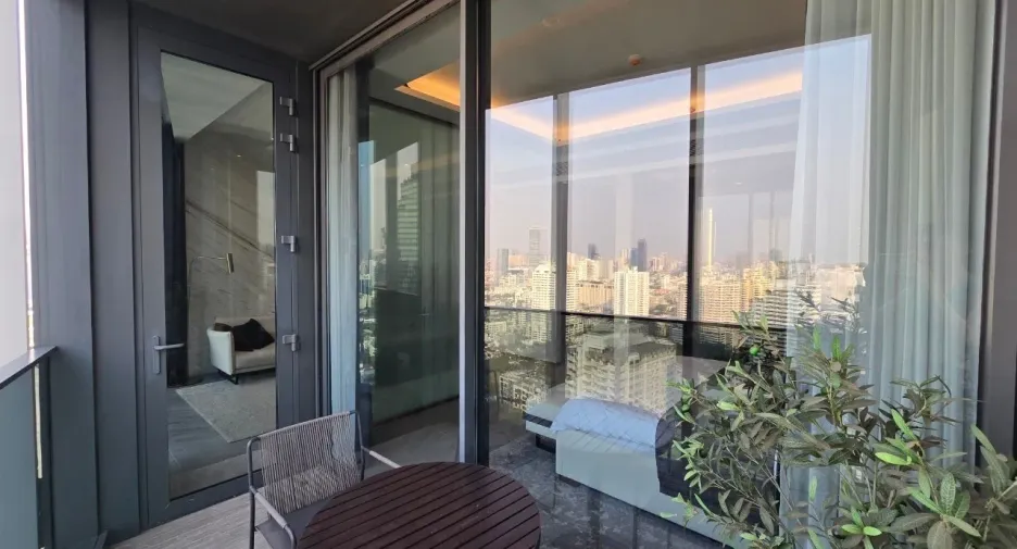 For rent 1 bed condo in Khlong Toei, Bangkok