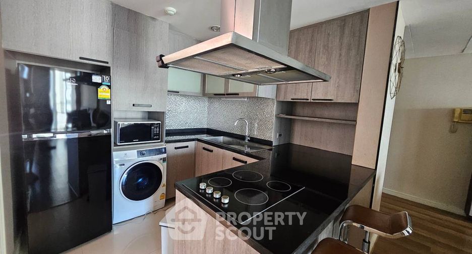 Condo en alquiler de 2 habitaciones en Khlong Toei, Bangkok
