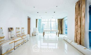 Condo en alquiler de 4 habitaciones en Pathum Wan, Bangkok