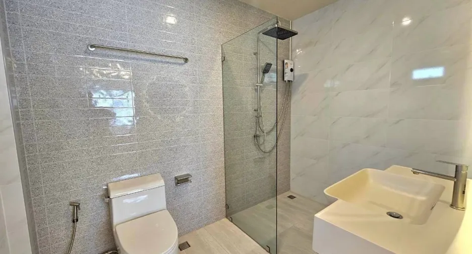 For sale and for rent 3 bedrooms house in Ko Samui, Surat Thani