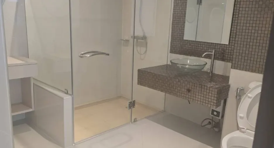 For rent 2 bedrooms condo in Bang Lamung, Chonburi