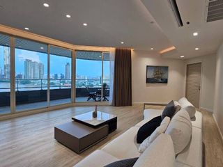 For rent 3 bedrooms condo in Bang Kho Laem, Bangkok