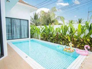 For rent 3 bedrooms villa in Mueang Phuket, Phuket