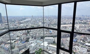 For rent 2 bedrooms condo in Bang Rak, Bangkok