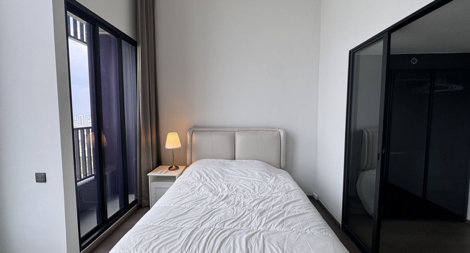 For rent 2 bedrooms condo in Bang Rak, Bangkok