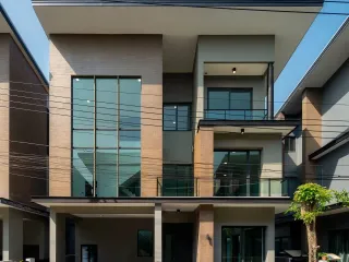 Casa en venta de 4 habitaciones en Bang Sue, Bangkok